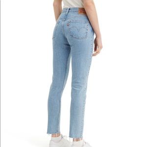 Levi’s 501 Straight Leg Jeans *New With Tags*